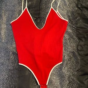 Express bodysuit size M